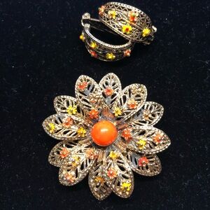 Vintage floral brooch and earring set